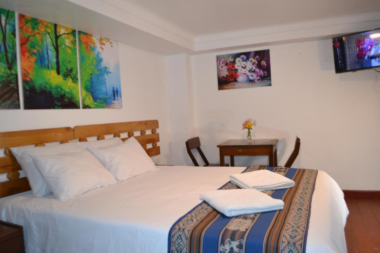 كوسكو Fiesta Inn Ceniza المظهر الخارجي الصورة